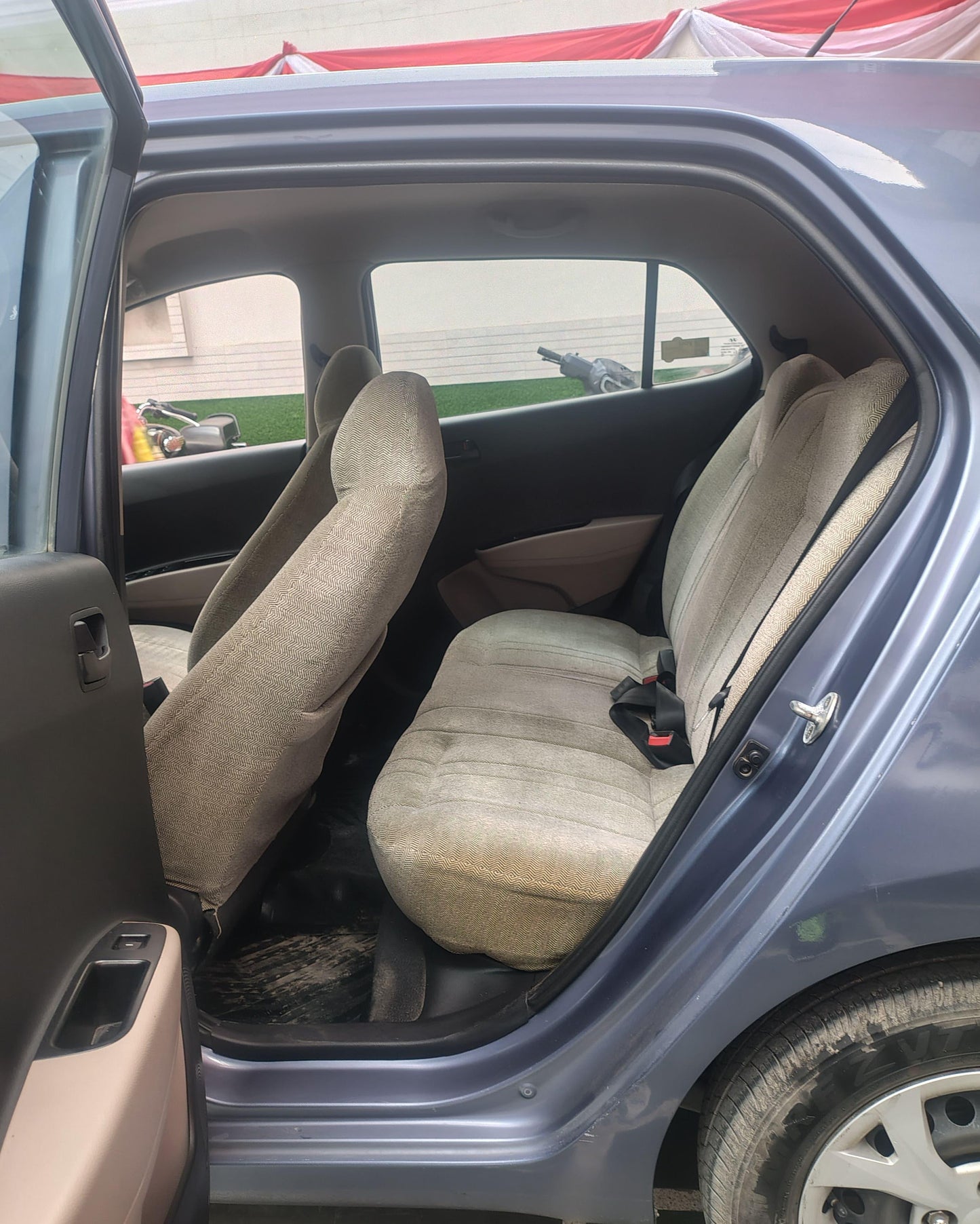 36,000 KMS HYUNDAI GRAND I10 MAGNA PETROL (2016)