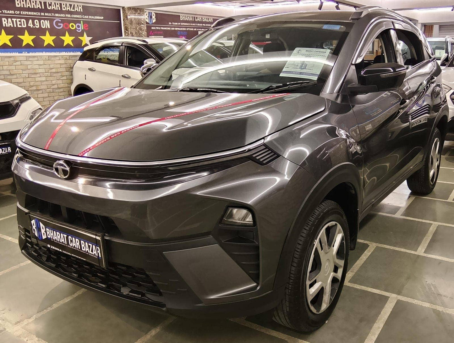 9,000 KMS TATA NEXON 1.2 SMART+ PETROL (2024)