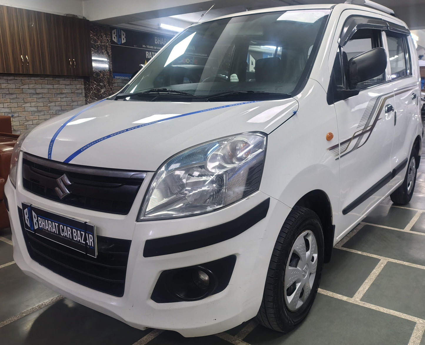 26,000 KMS MARUTI WAGONR LXI PETROL (2016)