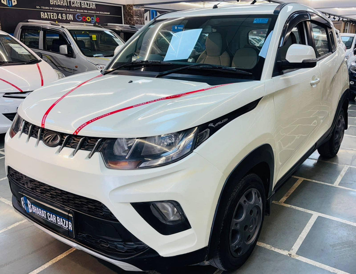 22,000 KMS MAHINDRA KUV 100 K6+ 6STR G NXT PETROL (2018)