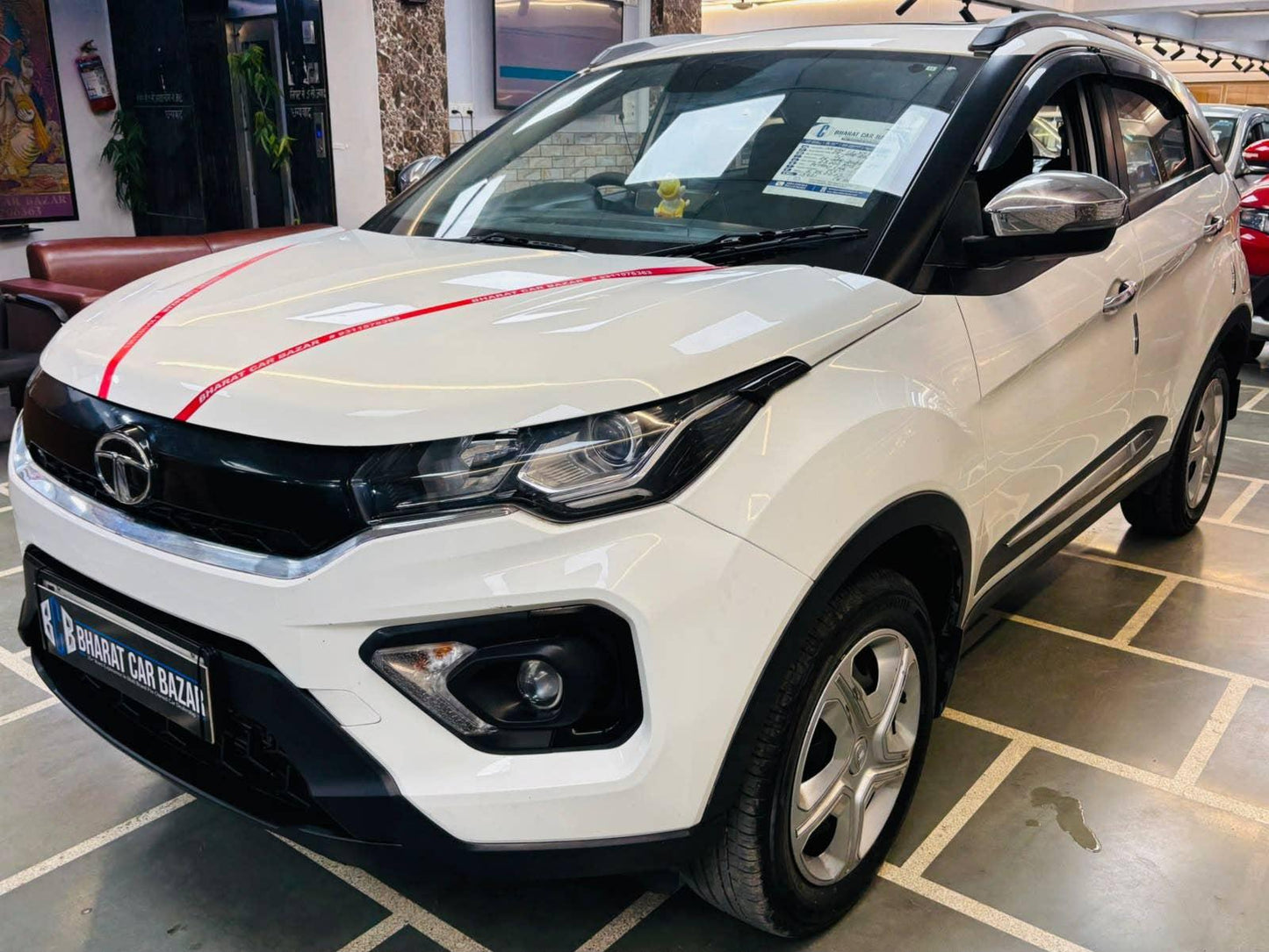 23,000 KMS TATA NEXON 1.2 XM S RTN CNG (2023)