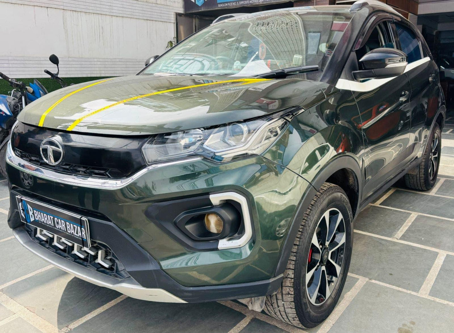 44,000 KMS TATA NEXON XZ+ 1.2 RTN PETROL (2020)