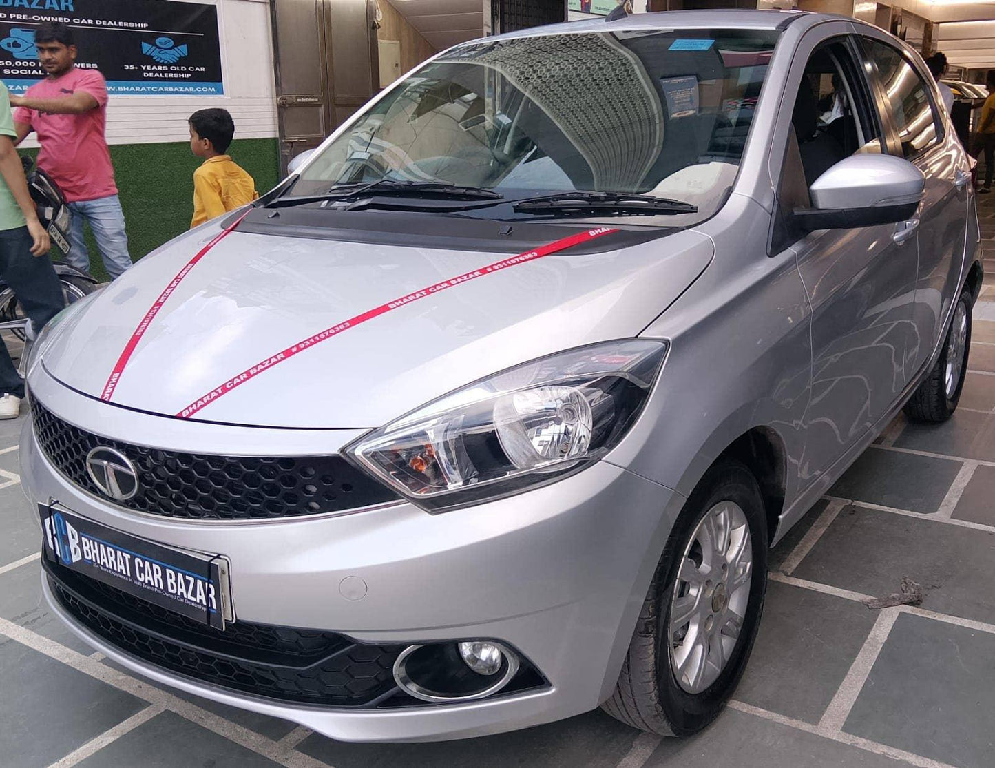 28,000 KMS TATA TIAGO XZA 1.2 PETROL (2017)