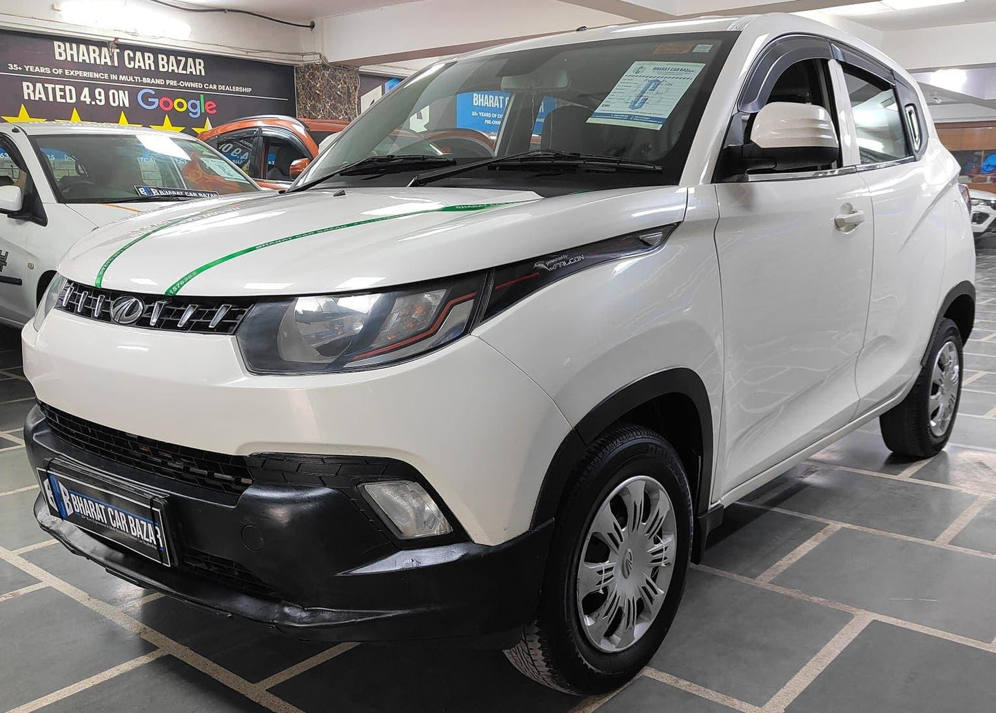 MAHINDRA KUV 100 K4 DIESEL (2016)