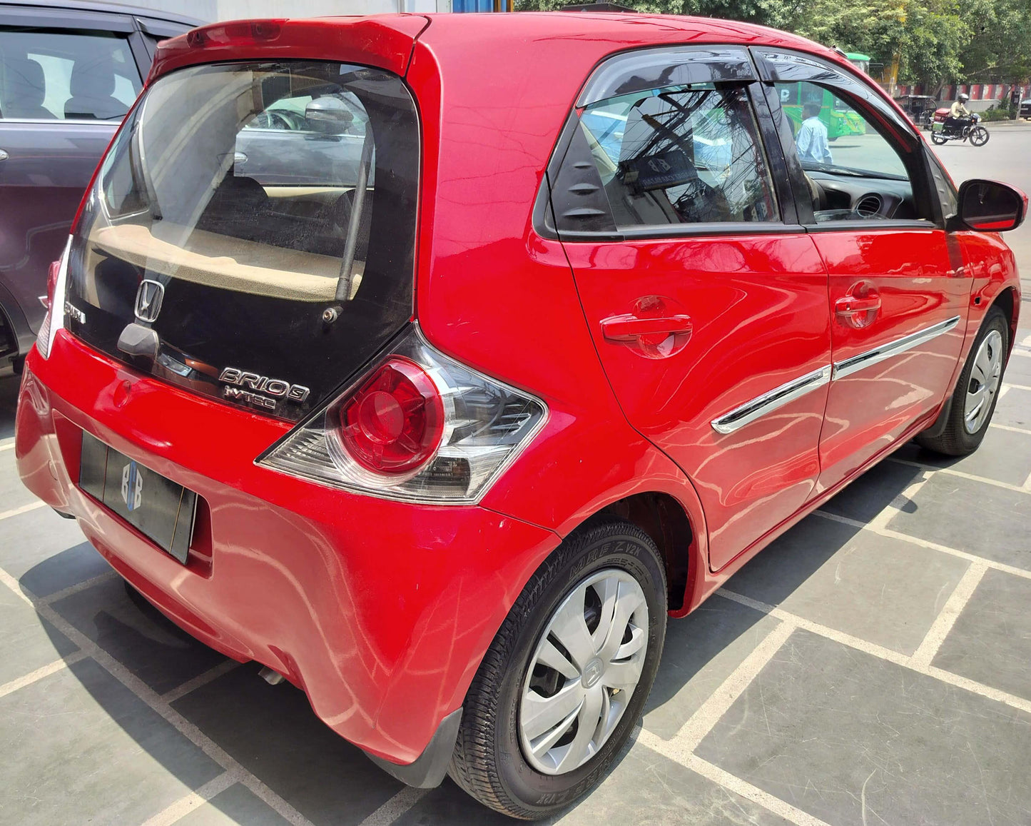 49,000 KMS HONDA BRIO SMT PETROL (2012)