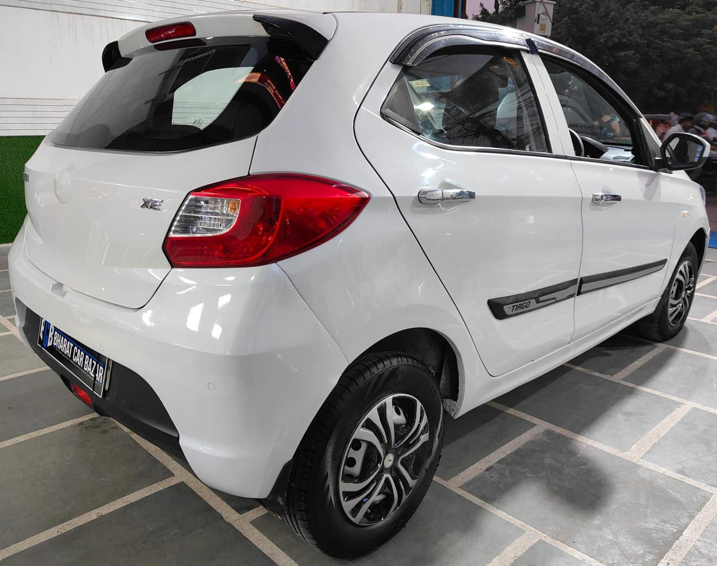 TATA TIAGO XE DIESEL (2020)