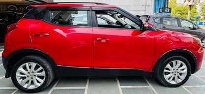 43,000 KMS MAHINDRA XUV 300 W8 DIESEL (2019)