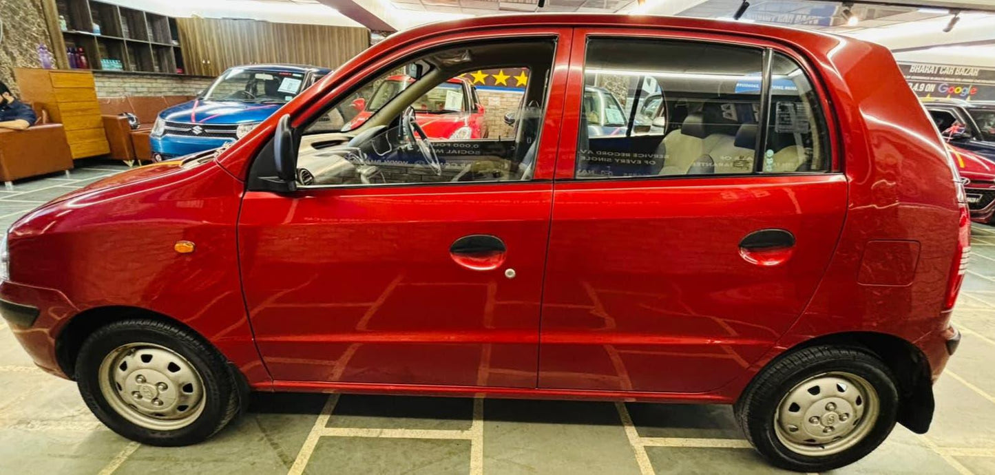 12,000 KMS HYUNDAI SANRO GL PETROL (2014)