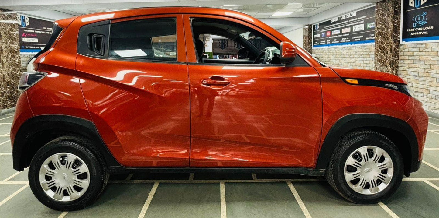 MAHINDRA KUV 100 NXT K4+ PETROL (2017)