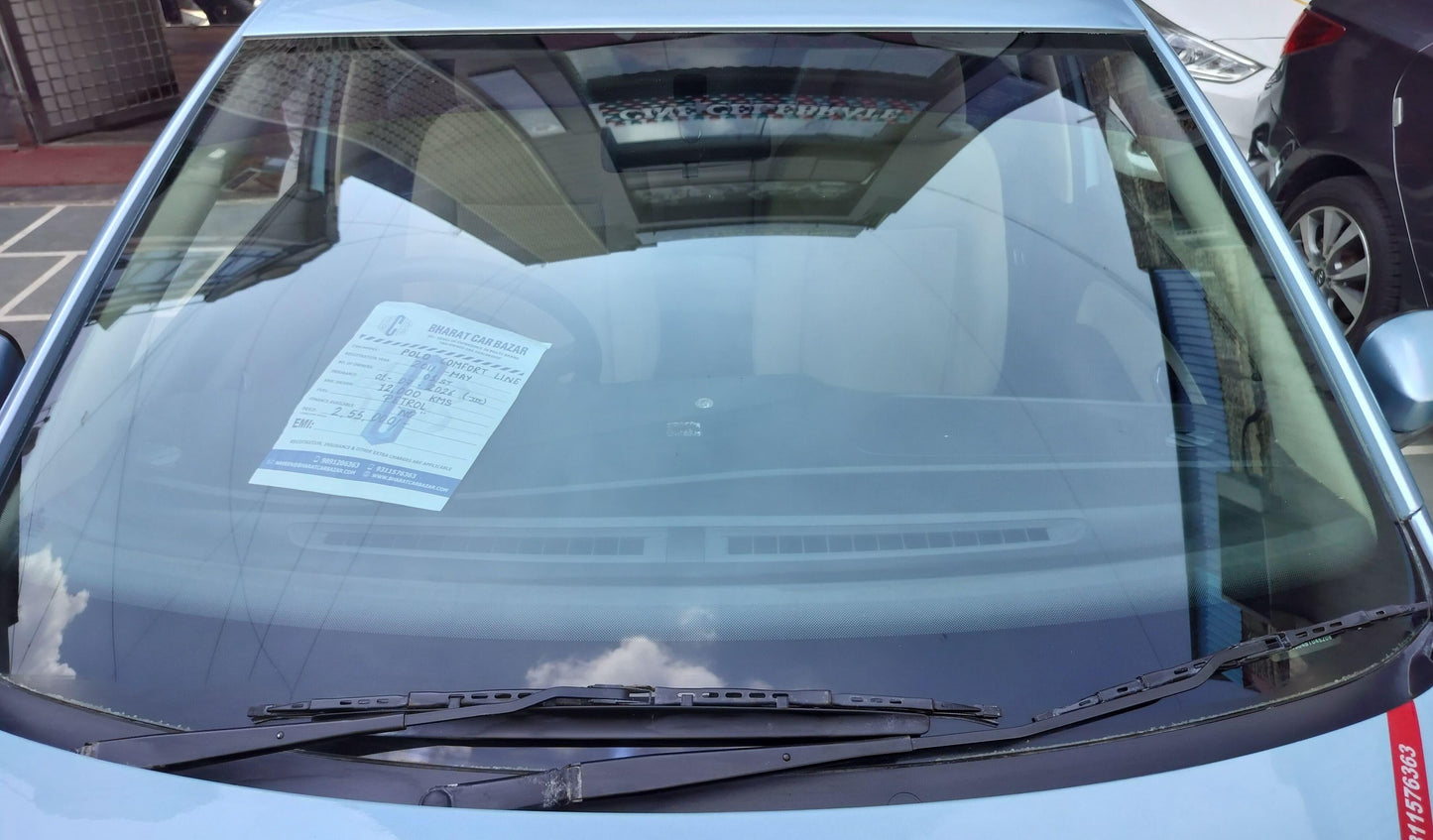 12,000 KMS VOLKSWAGEN POLO COMFORT LINE PETROL (2011)