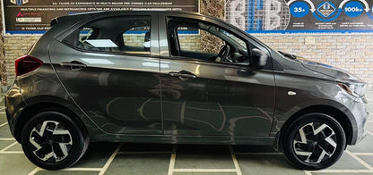 18,000 KMS TATA TIAGO 1.2 CNG TWN XM (2025)