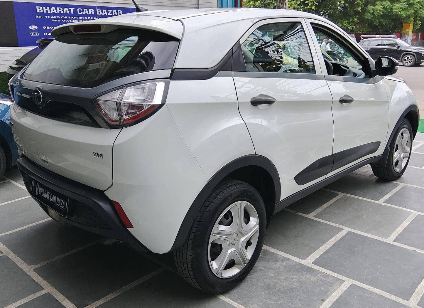 39,000 KMS TATA NEXON XM 1.5 RTQ DIESEL (2018)