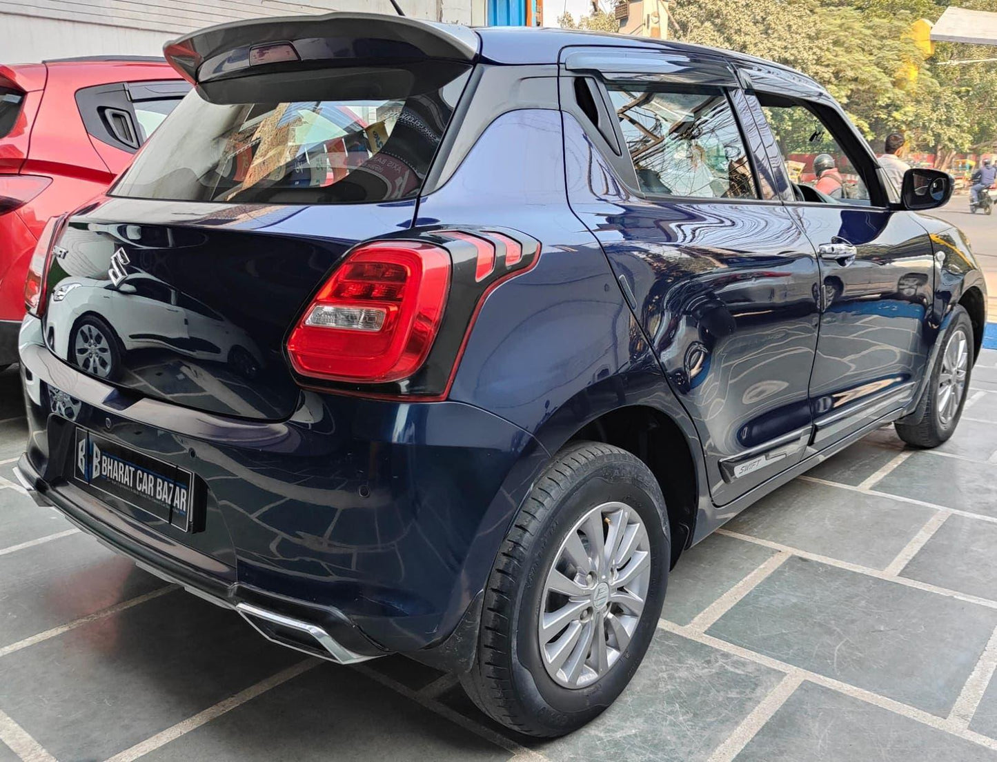 MARUTI SWIFT LXI PETROL (2019)