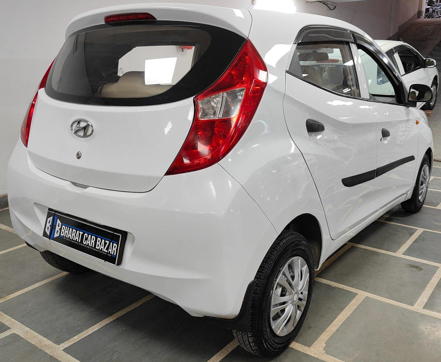HYUNDAI EON DLITE + PETROL (2017)