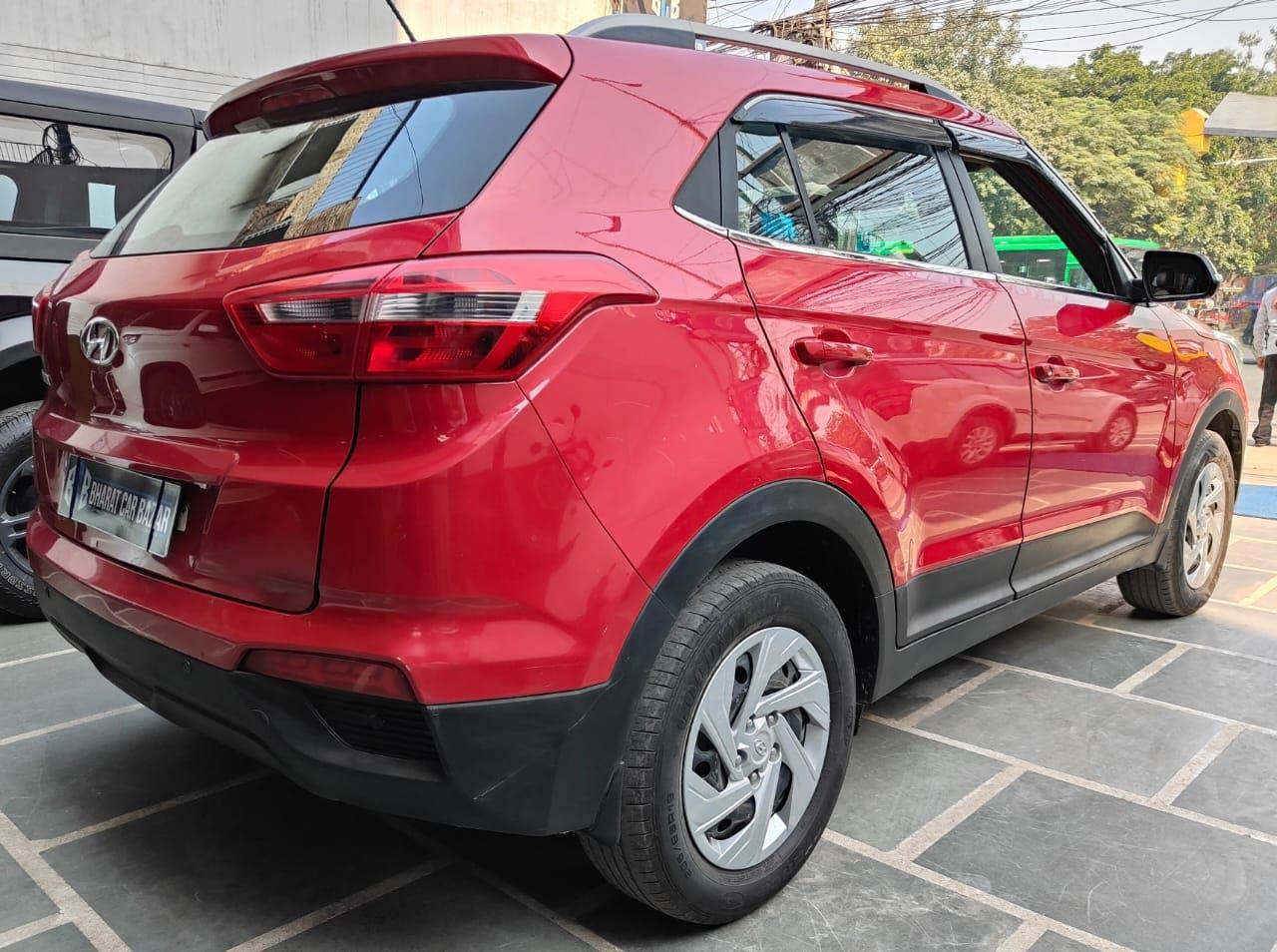 HYUNDAI CRETA E+ PETROL (2017)