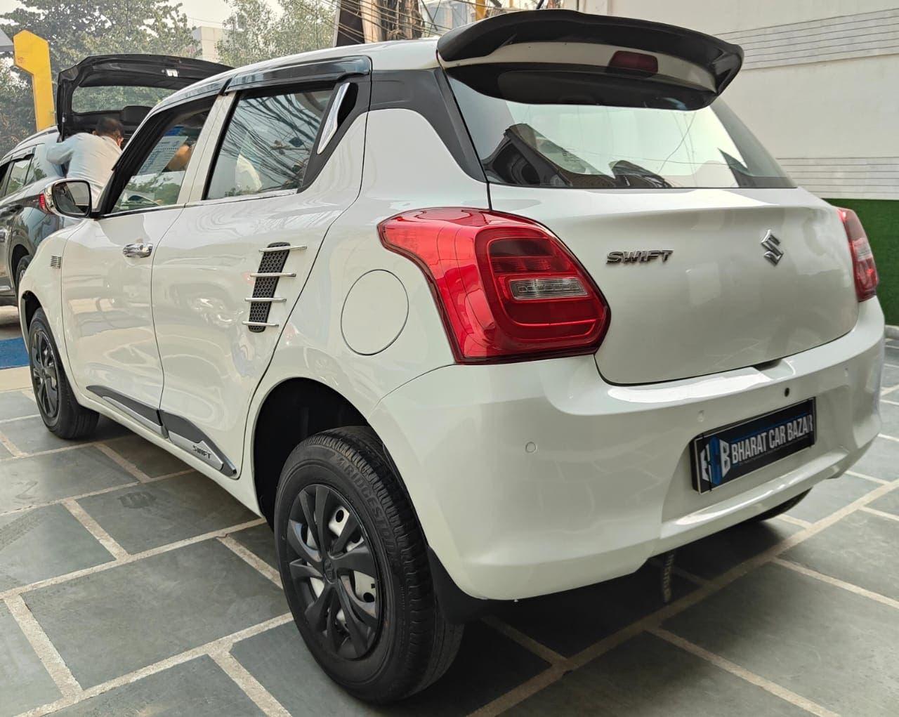 22,000 KMS MARUTI SWIFT LXI PETROL (2020)