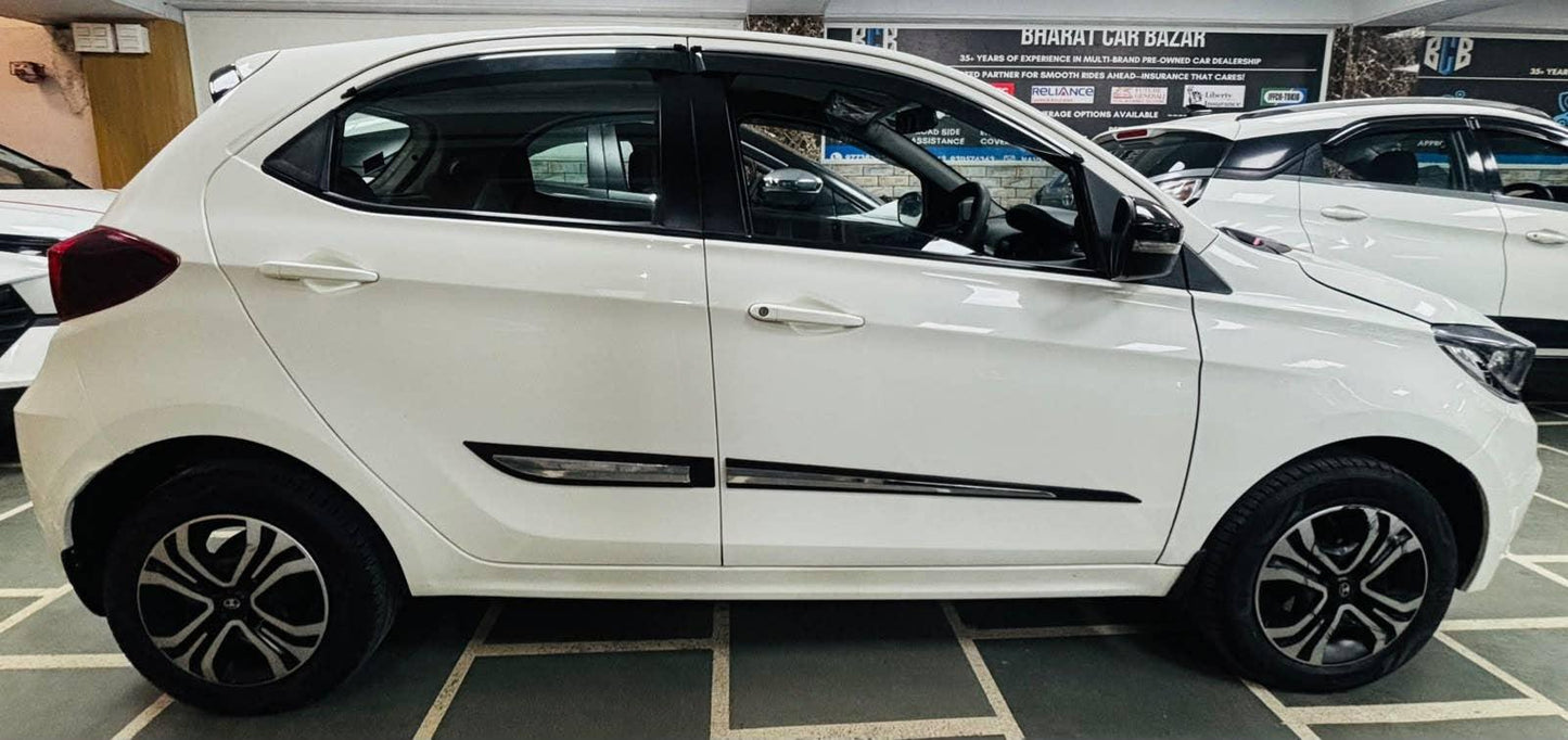 33,000 KMS TATA TIAGO XTA 1.2 I-CNG TWN (2024)