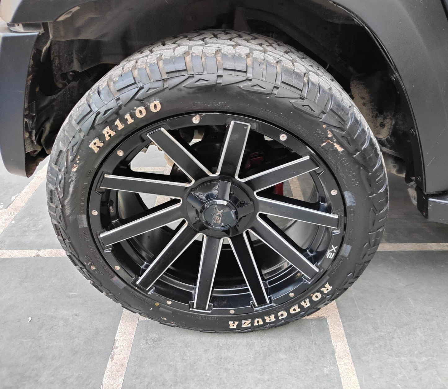 22,000 KMS MAHINDRA THAR LX D MT 4X4 PETROL (2023)