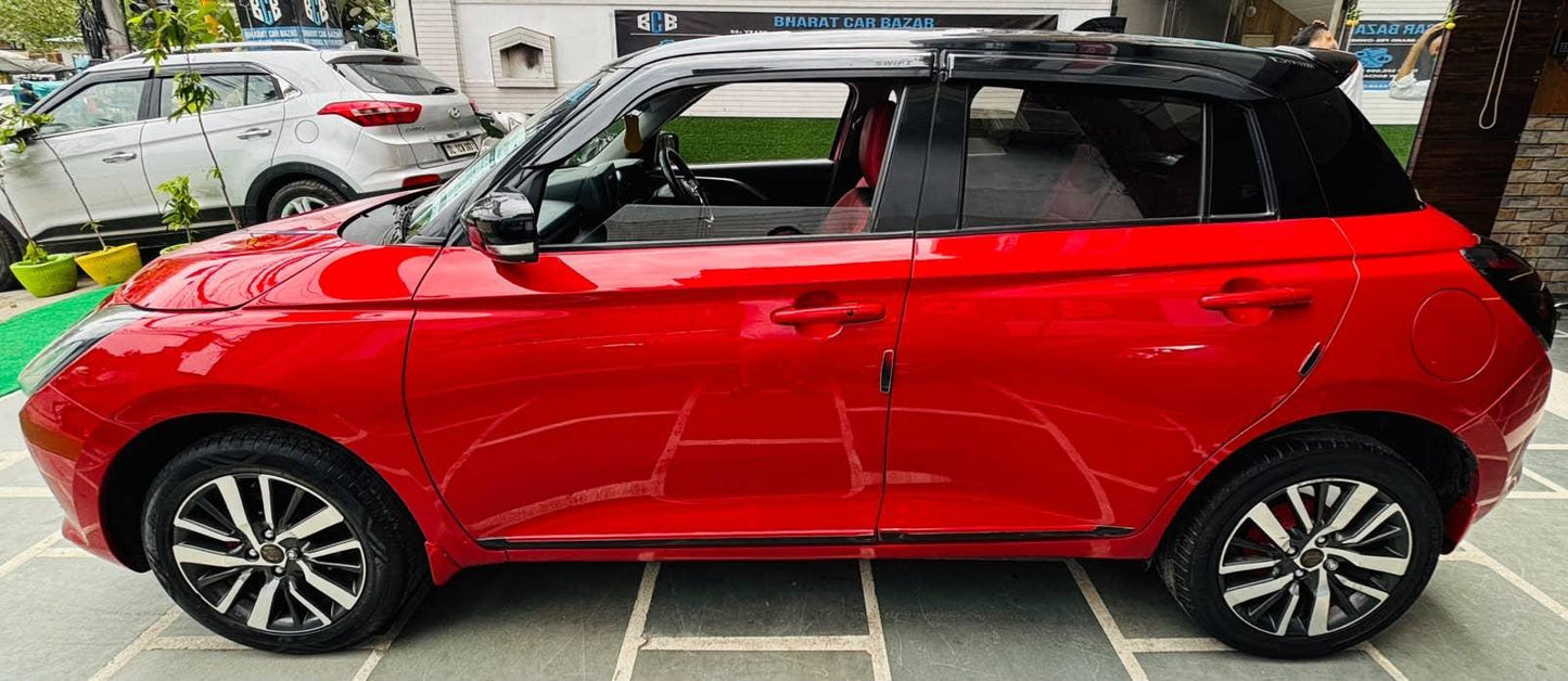 39,000 KMS MARUTI SWIFT ZXI+ PETROL (2024)