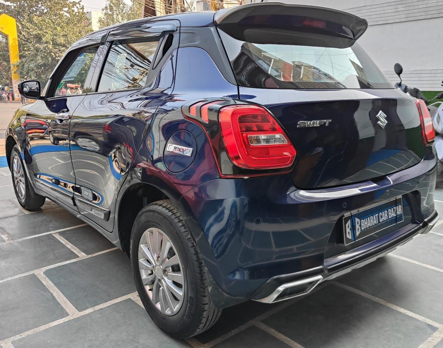 MARUTI SWIFT LXI PETROL (2019)