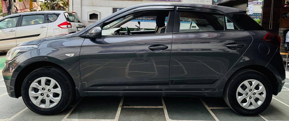 45,000 KMS HYUNDAI I20 1.2 MAGNA PETROL (2019)