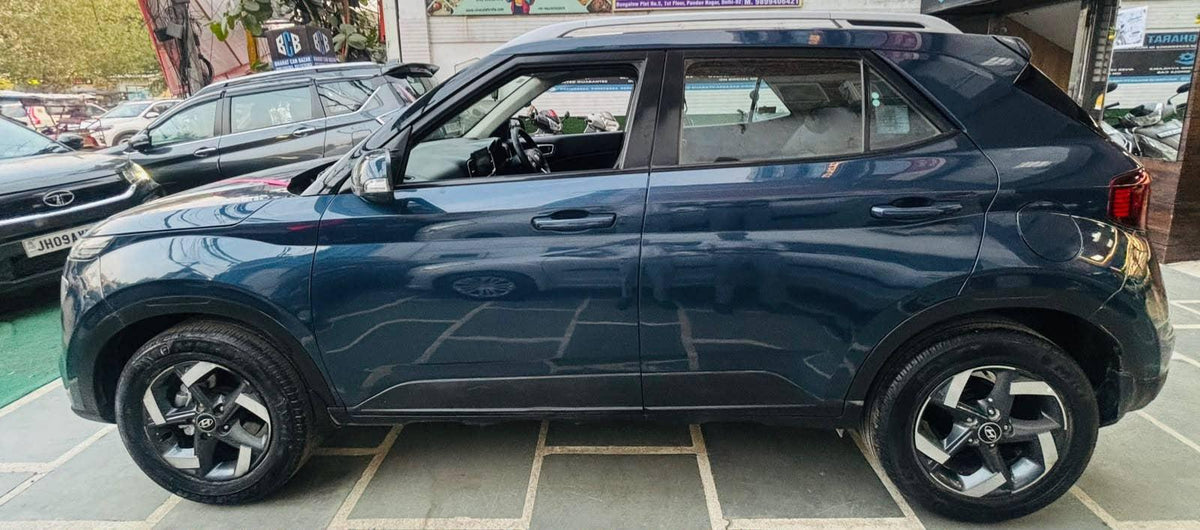 HYUNDAI VENUE 1.0 TURBO GDI MT SX SUNROOF (2019)