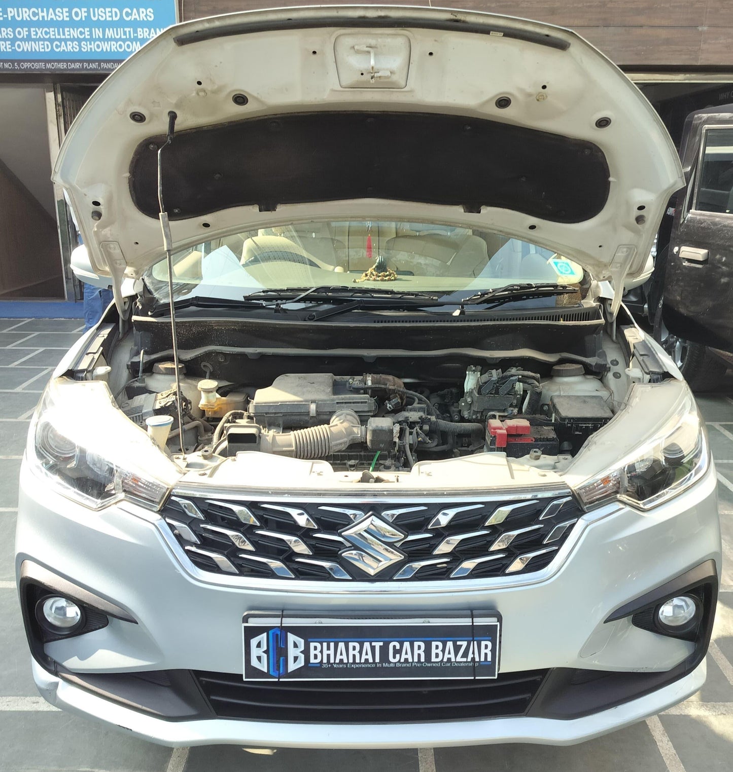 44,000 KMS MARUTI ERTIGA ZXI (O) GREEN CNG (2023)