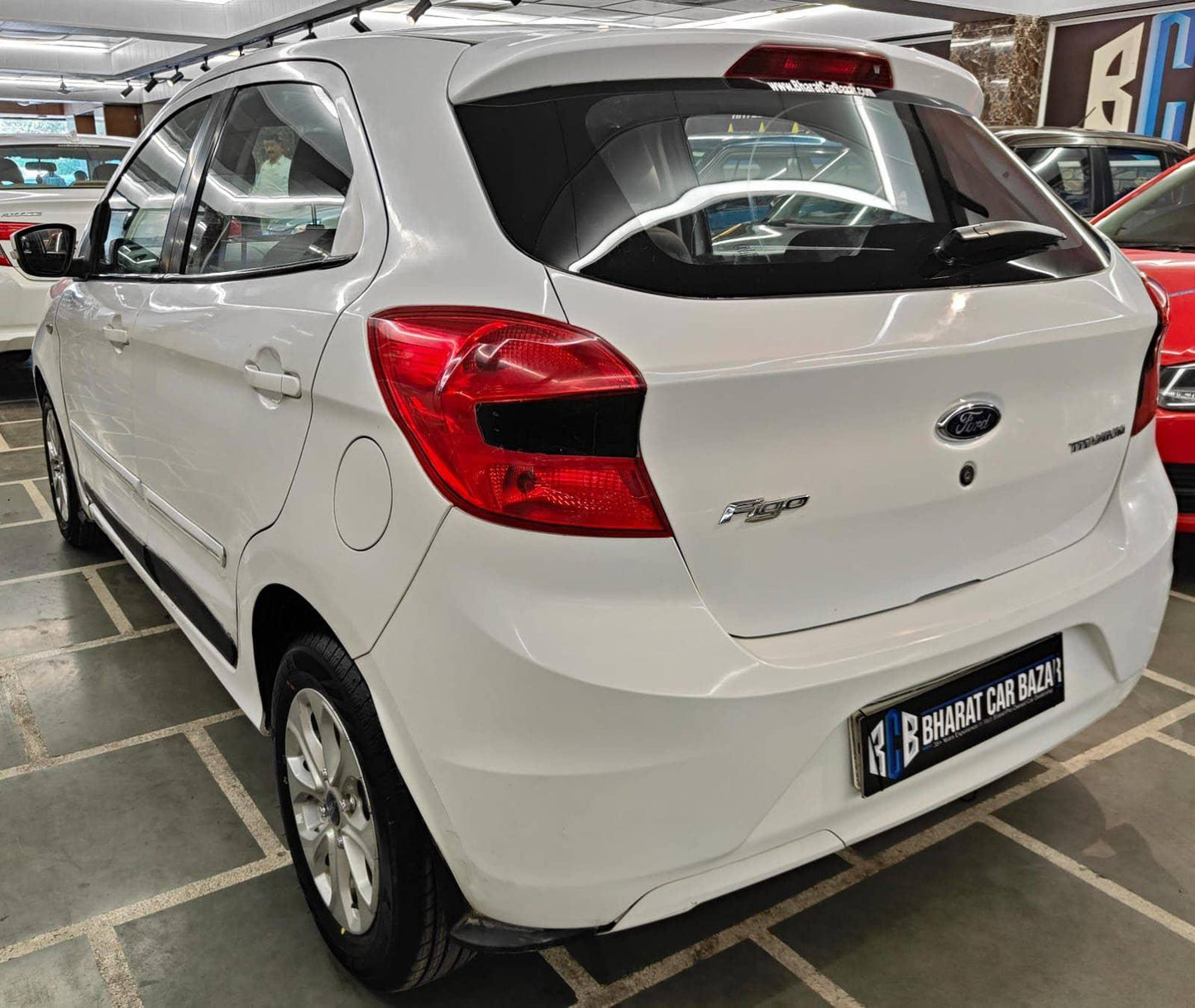 40,000 KMS FORD FIGO TITANIUM 1.2 PETROL (2016)