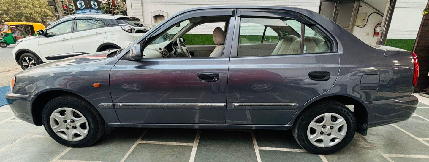 30,000 KMS HYUNDAI ACCENT EXECUTIVE PETROL (2011)