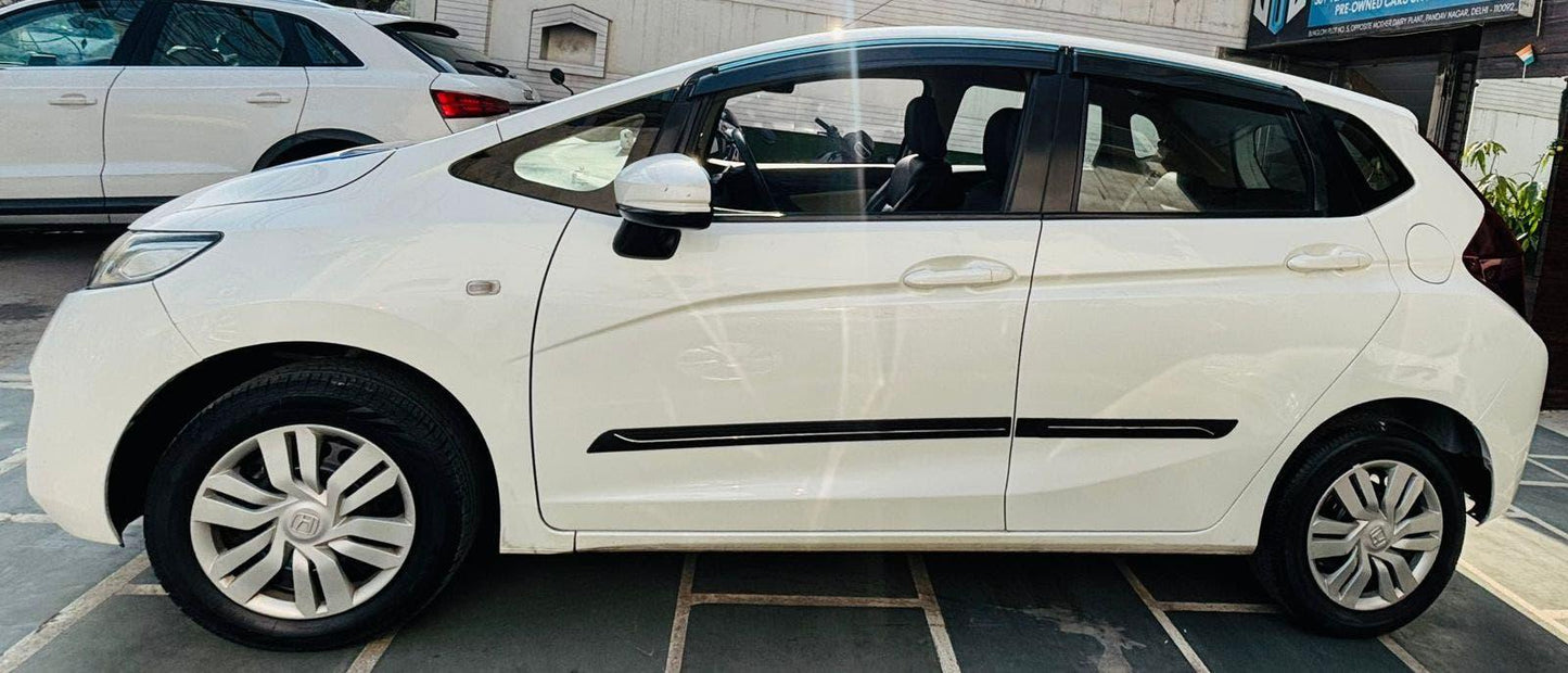 22,000 KMS HONDA JAZZ 1.2 S MT PETROL (2017)