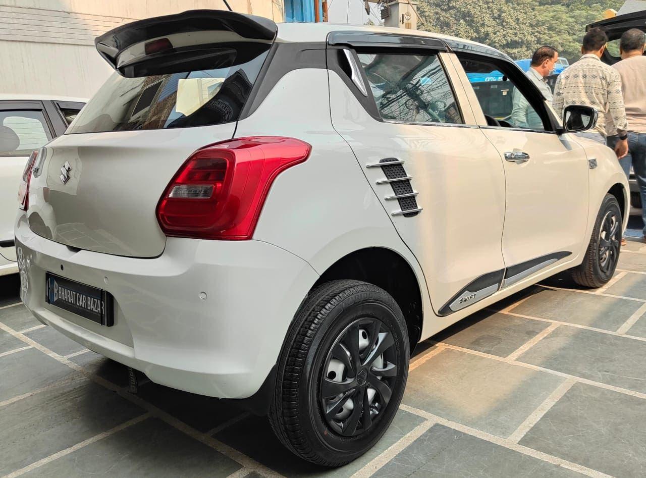 22,000 KMS MARUTI SWIFT LXI PETROL (2020)