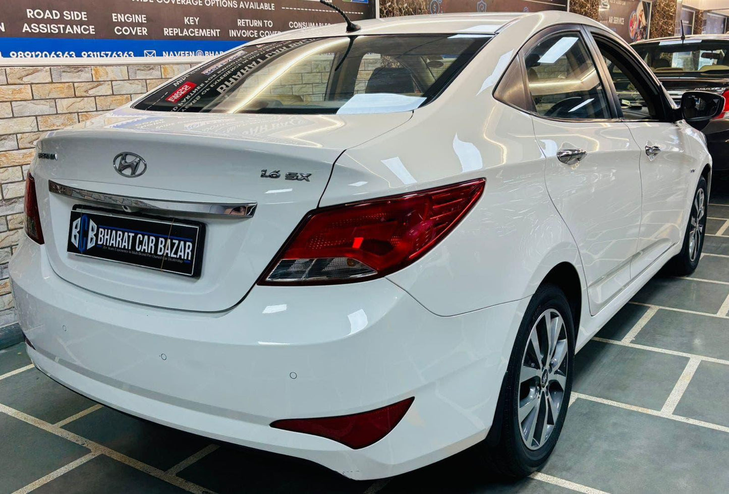 8,000 KMS HYUNDAI VERNA 1.6 SX (O) PETROL (2015)