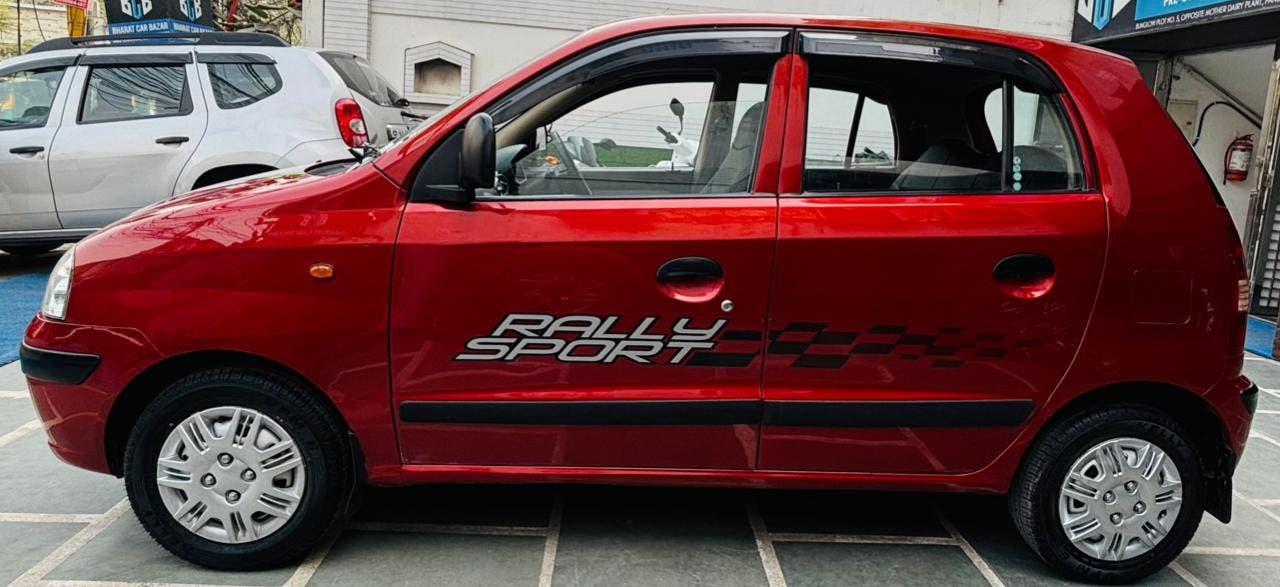 39,000 KMS HYUNDAI SANTRO GL PETROL (2013)