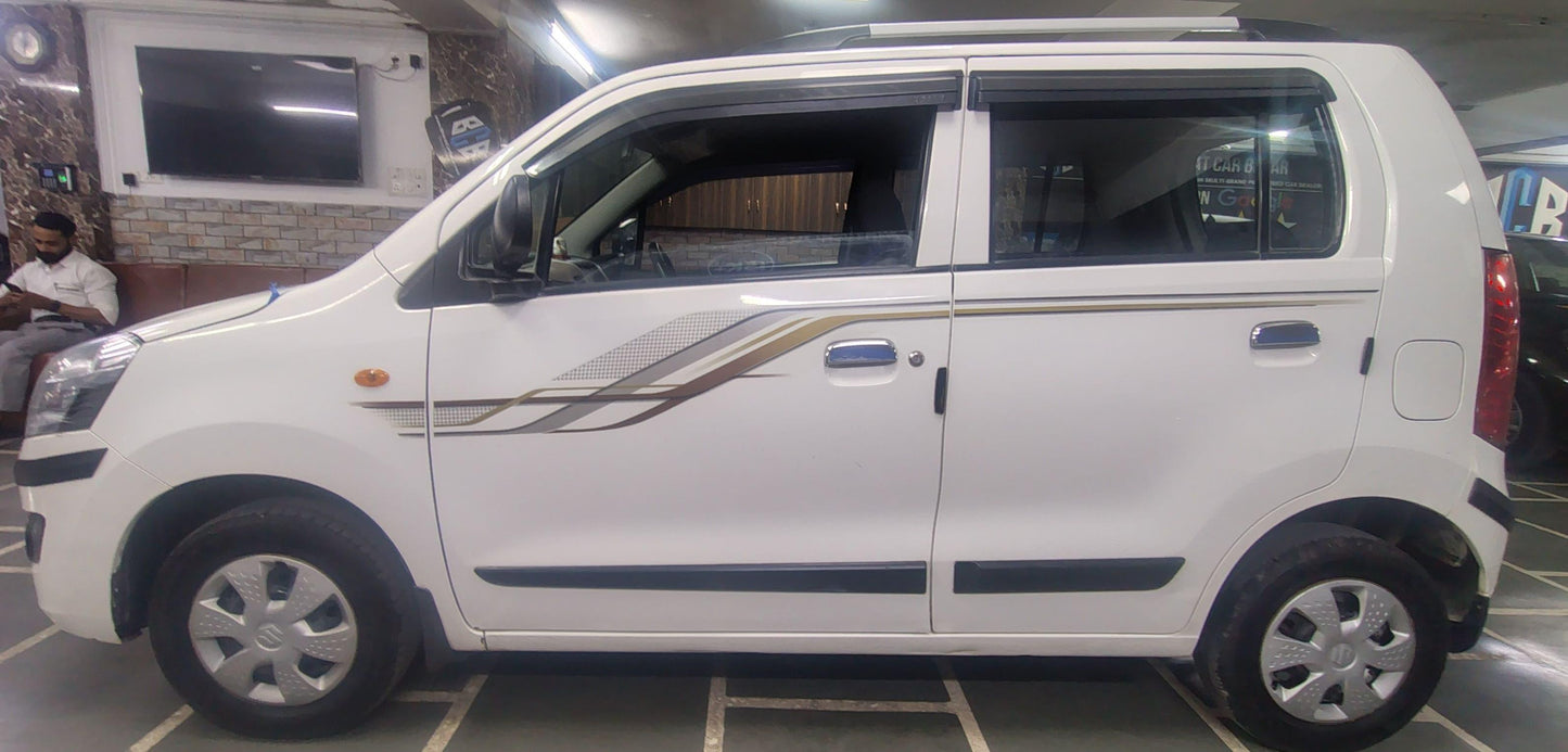 26,000 KMS MARUTI WAGONR LXI PETROL (2016)
