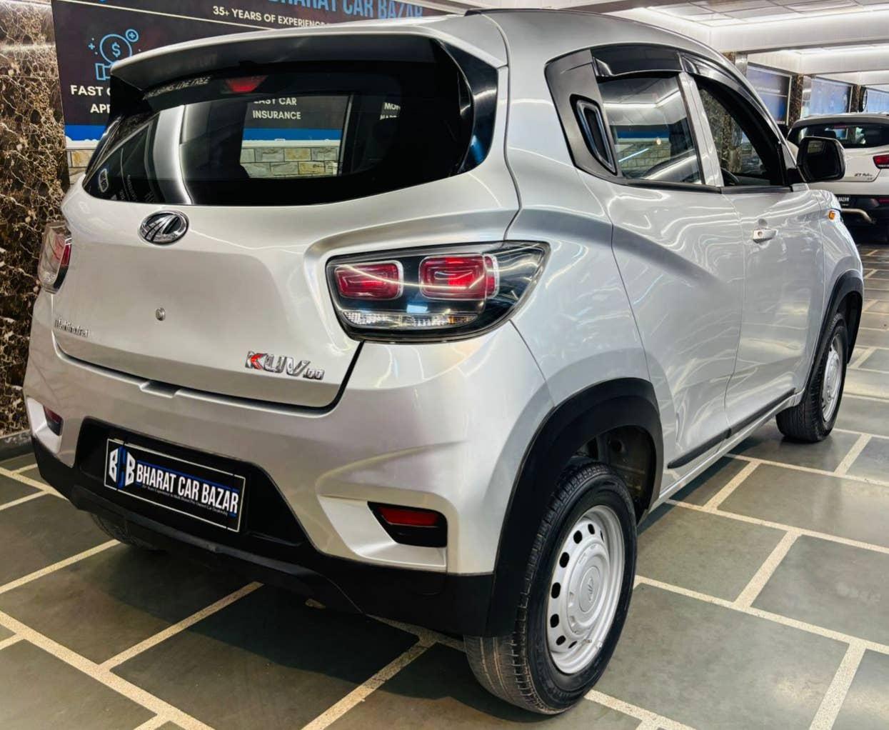 20,000 KMS MAHINDRA KUV 100 K2 6STR PETROL (2017)