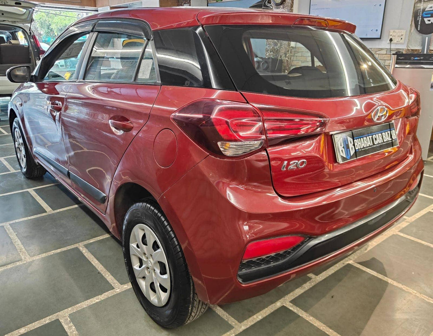 42,000 KMS HYUNDAI I20 MAGNA PETROL (2019)