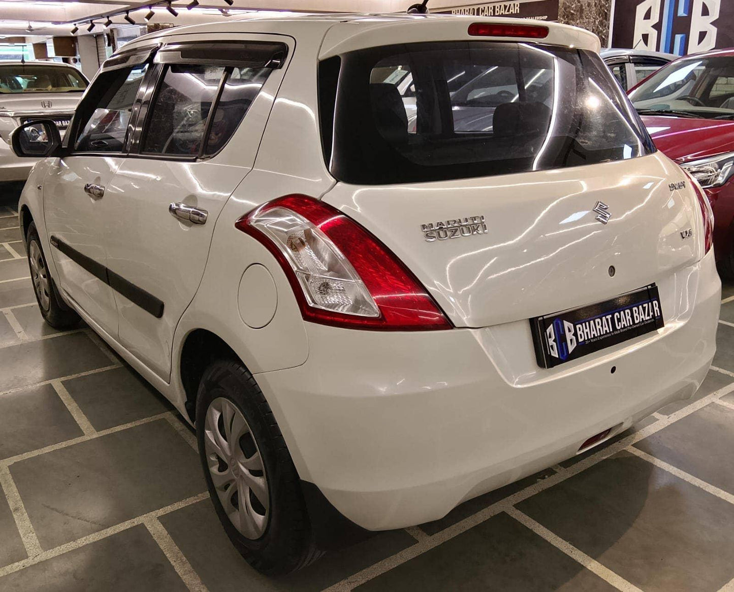 MARUTI SWIFT VXI PETROL (2011)