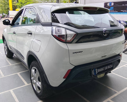 39,000 KMS TATA NEXON XM 1.5 RTQ DIESEL (2018)