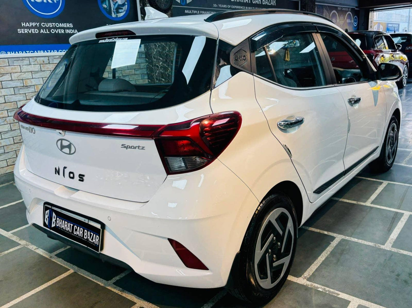 14,000 KMS HYUNDAI GRAND I10 NIOS 1.2 SPORTZ MT KAPPA PETROL (2025)