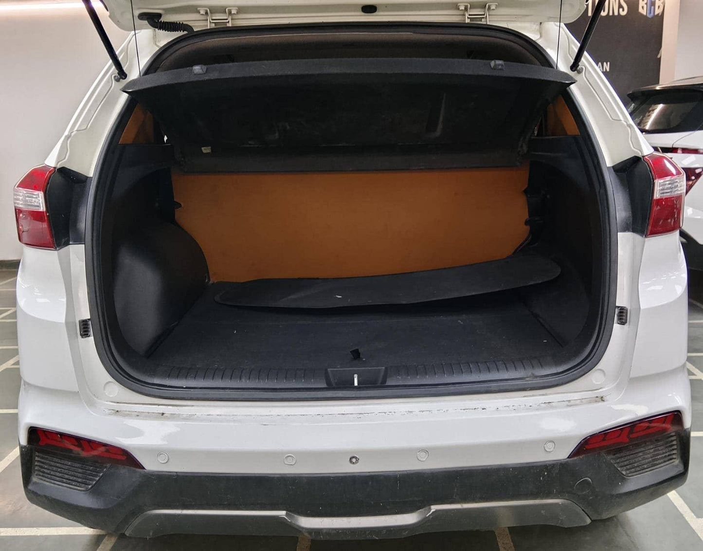 HYUNDAI CRETA 1.6 VTVT PETROL (2016)