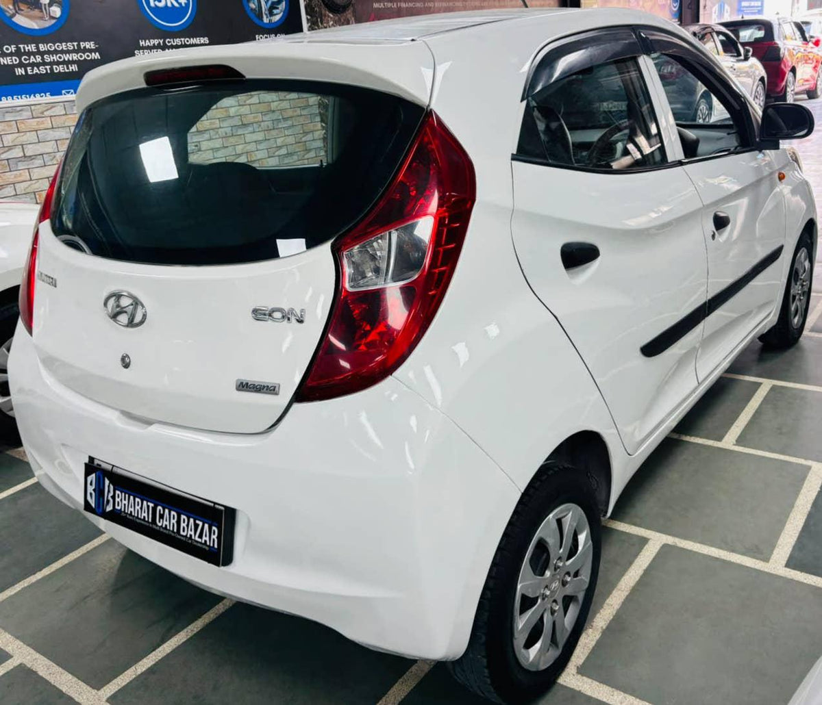 HYUNDAI EON MAGNA PETROL (2015)