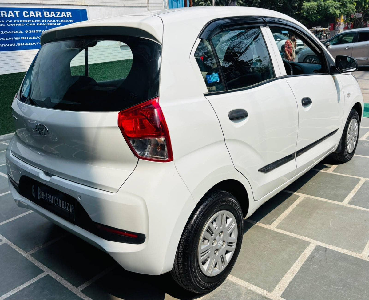 4000 KMS HYUNDAI SANTRO 1.1 ERA EXCUTIVE MT PETROL (2021)