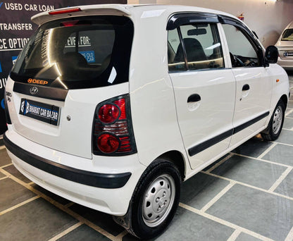 9,000 KMS HYUNDAI SANTRO GL PETROL (2014)
