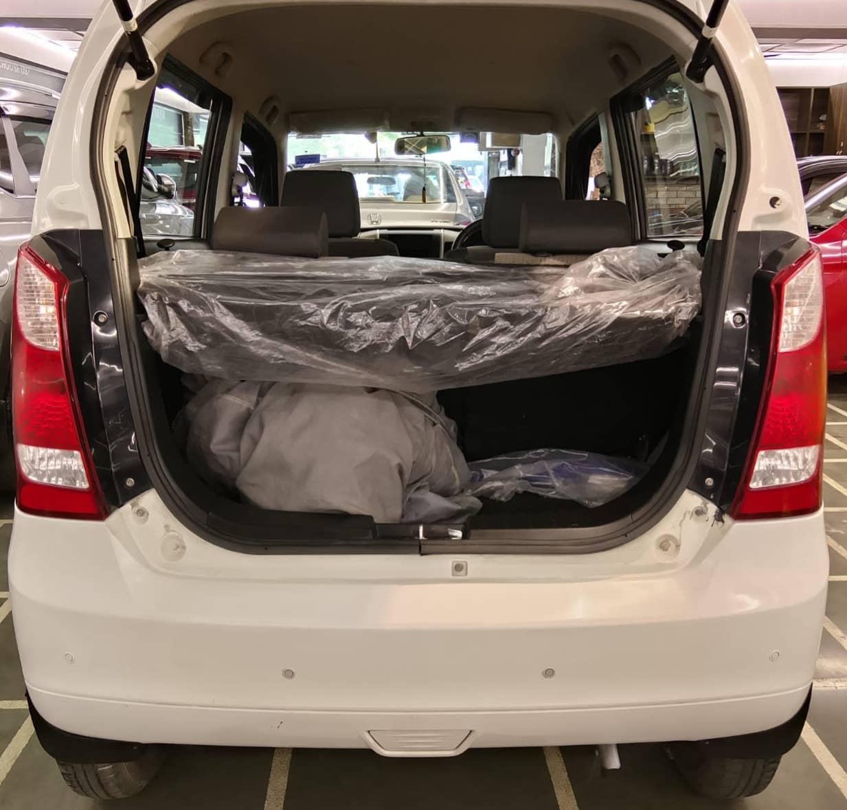 2,000 KMS MARUTI WAGONR LXI PETROL (2014)