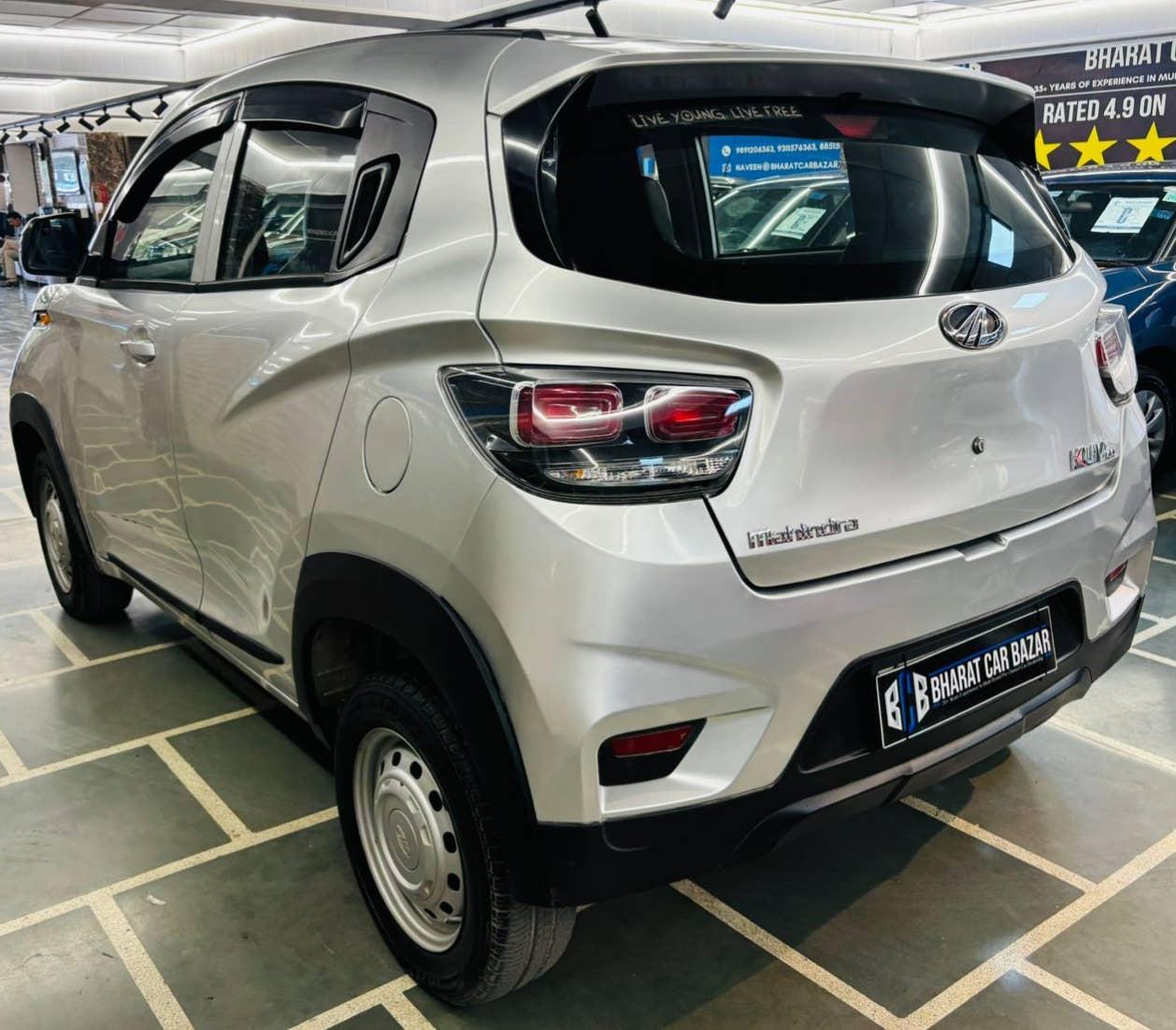 20,000 KMS MAHINDRA KUV 100 K2 6STR PETROL (2017)