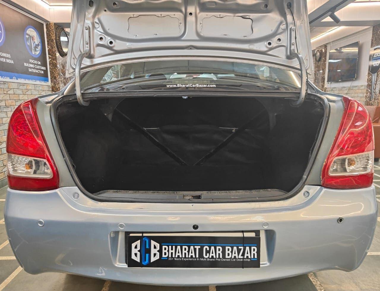 TOYOTA ETIOS V PETROL (2011)