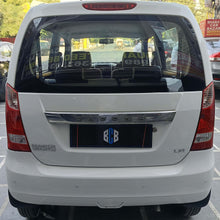 Load image into Gallery viewer, 37,000 KMS MARUTI WAGONR LXI PETROL (2015)
