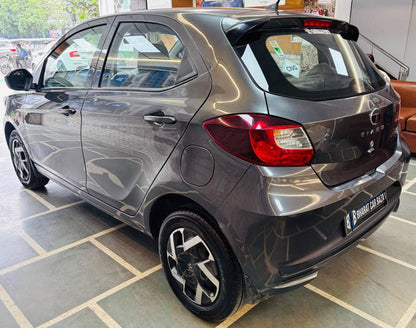 18,000 KMS TATA TIAGO 1.2 CNG TWN XM (2025)