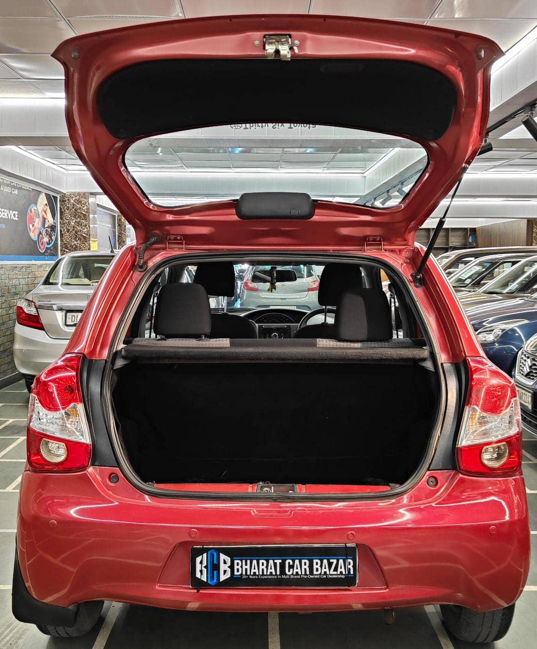 43,000 KMS TOYOTA ETIOS LIVA 1.2 PETROL (2013)