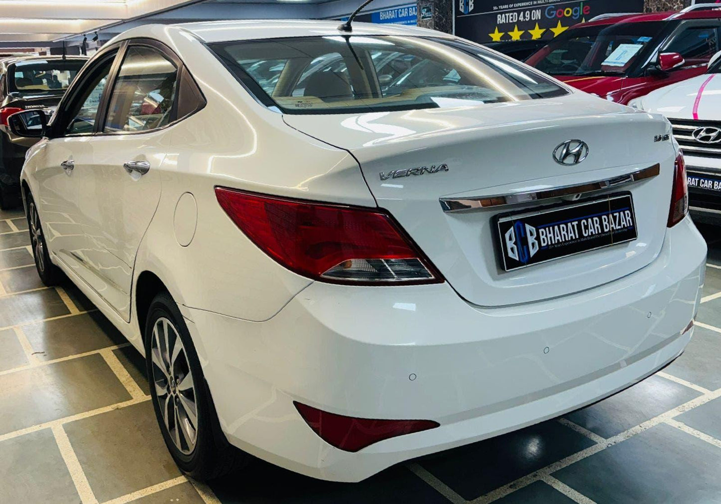 8,000 KMS HYUNDAI VERNA 1.6 SX (O) PETROL (2015)